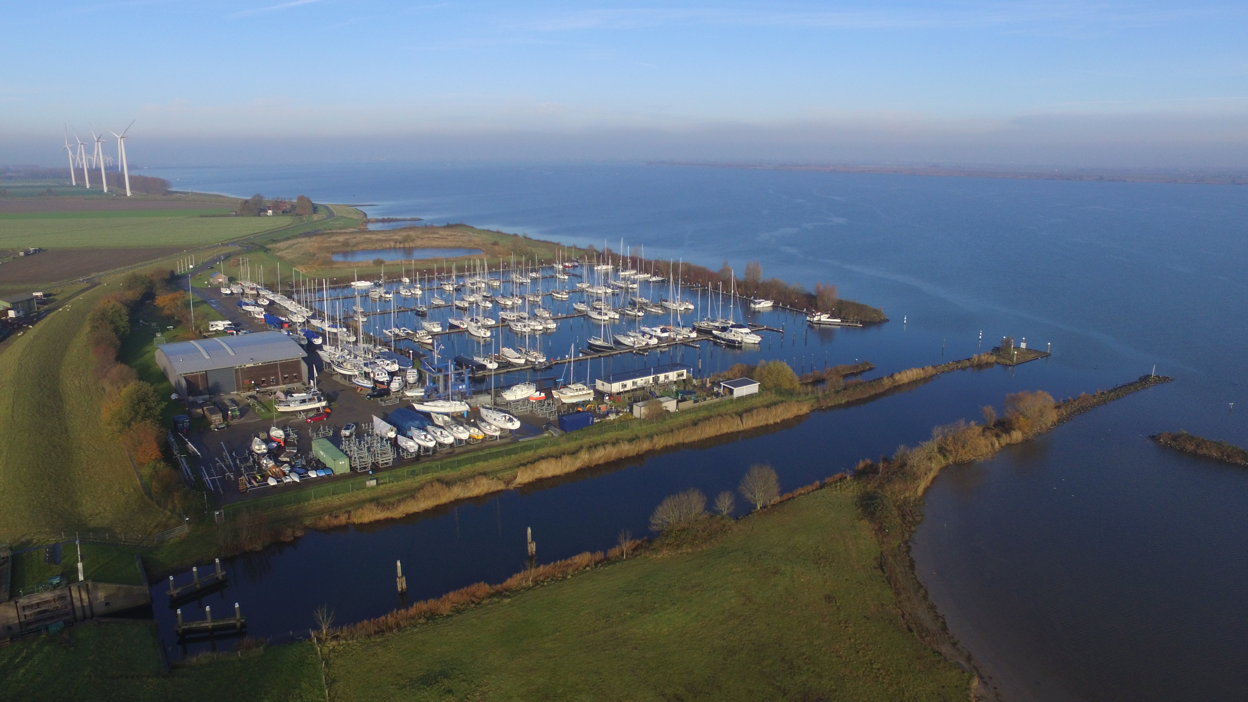 Luchtfoto jachthaven atlantica